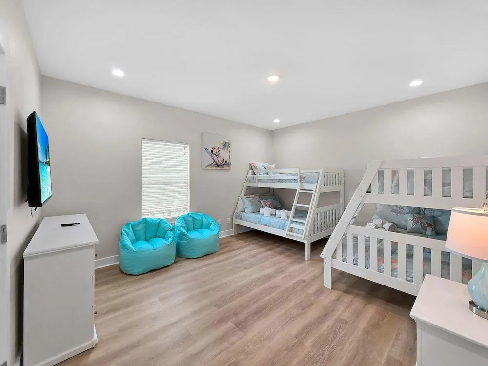 Blue Anchor 5 Bedroom Home