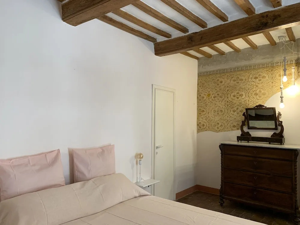 Casa Cerboneschi B&B in a medieval village with Panoramic Tuscan Hills
