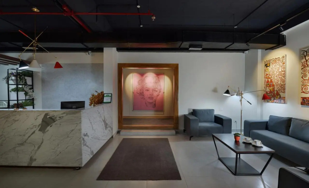 10 Park Street Hotel & Banquets