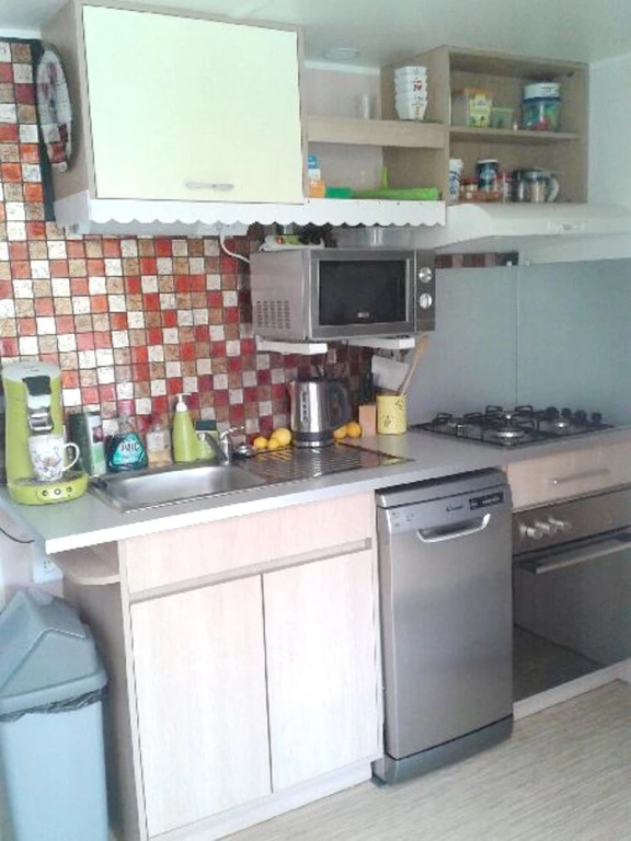 Bungalow With 2 Bedrooms in Soulac-sur-mer, With Pool Access and Furni