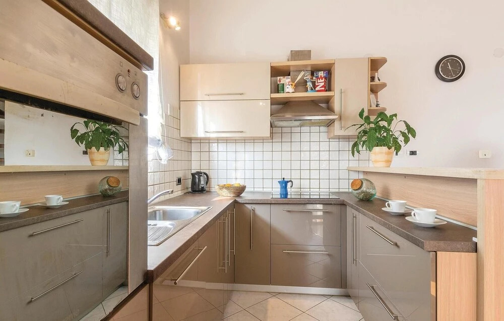 Beautiful Home in Pula With Wifi and 4 Bedrooms