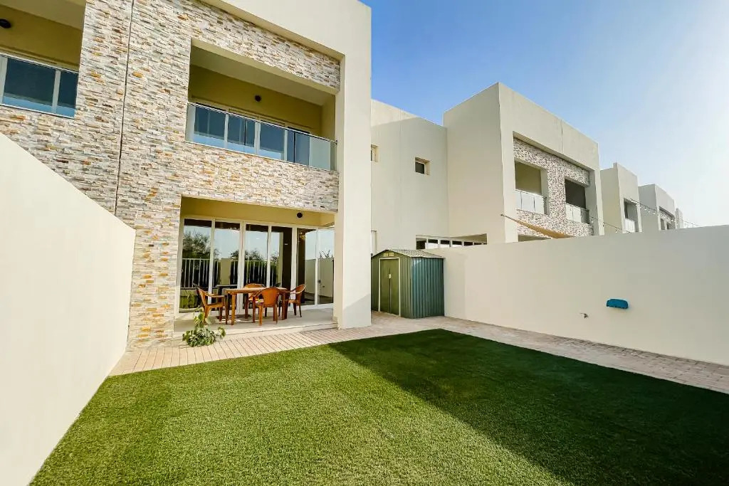 RH- 2BR Luxury Bermuda Villa Beach facing, separate pool for women