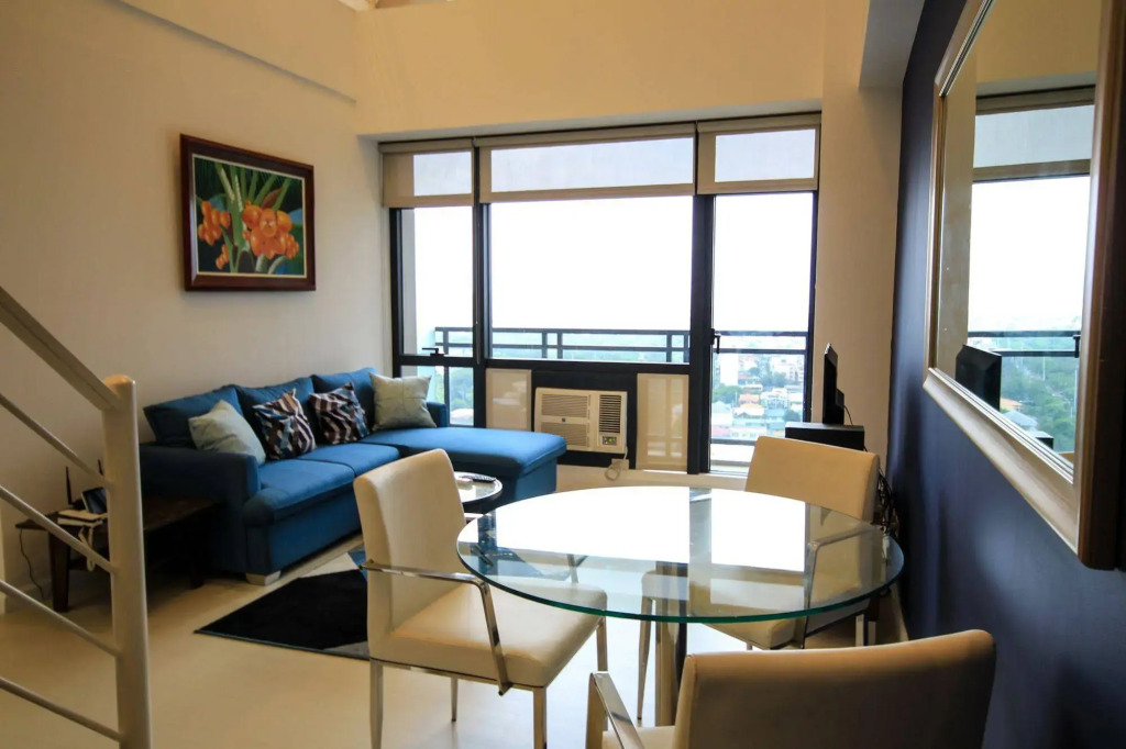 SIGLO SUITES @ The Gramercy Residences
