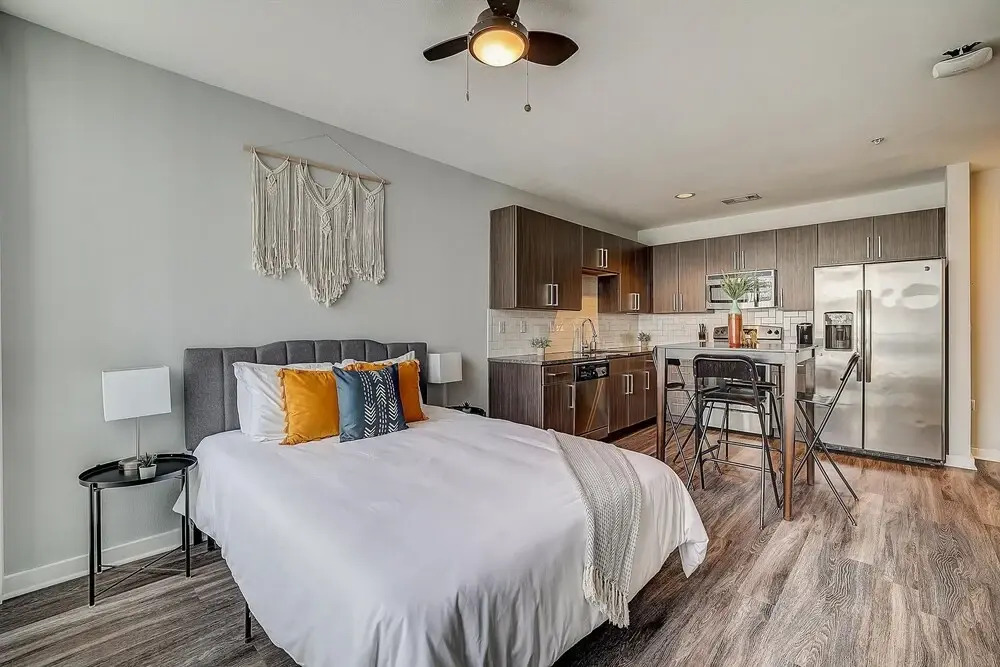 FRONTDESK Pointe on Rio Apts West Campus Austin