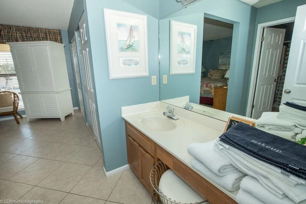 Sandpiper Cove 7201 2 Bedroom Condo by RedAwning