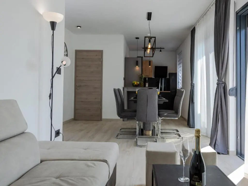 Villa Infinity