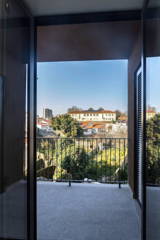 Guest H4u - Hero smo Balcony 3T