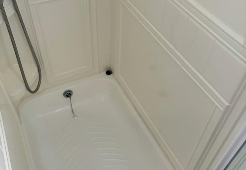 14 South Happy Days - Sleeps 6 Pet Free Caravan