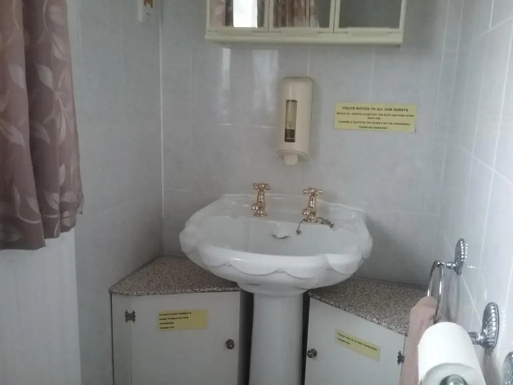 Y-NOT Guest House