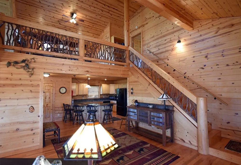 Mountain View Lodge- Blue Ridge