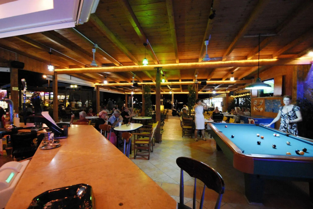 Vanessa Hotel