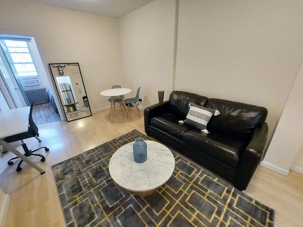 Comfortable Apartment with Kitchen and Work Station