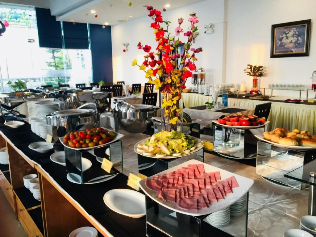 Happy Life Hotel District 7 Gần SECC
