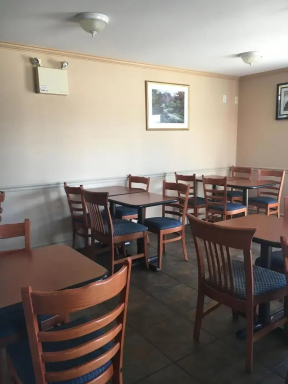 The Glengate Hotel & Suites