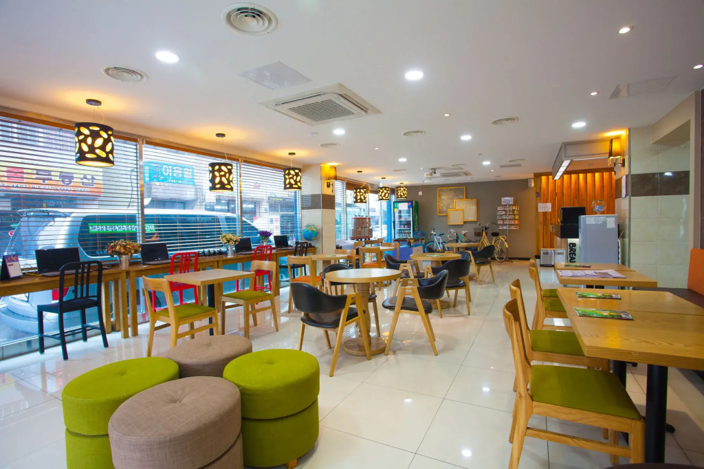 Jeju R Hotel & Guesthouse