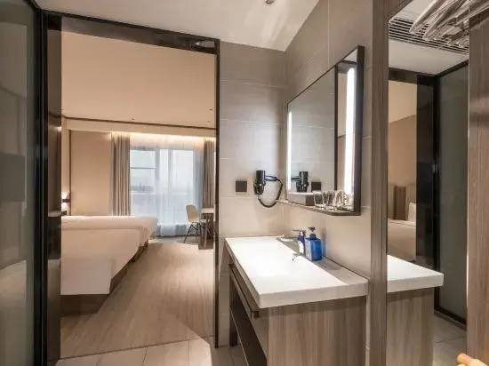 Hanting Hotel (Nantong Holland Street Wuyi Road Branch)