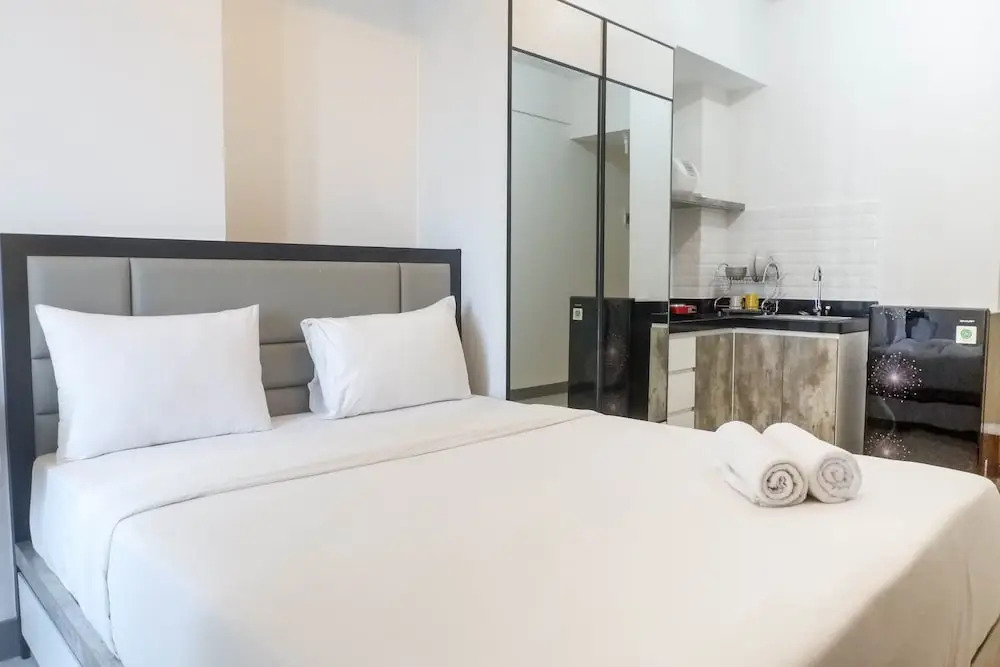 Modern Luxurious Studio Room at Anderson Supermall Mansion Apartment