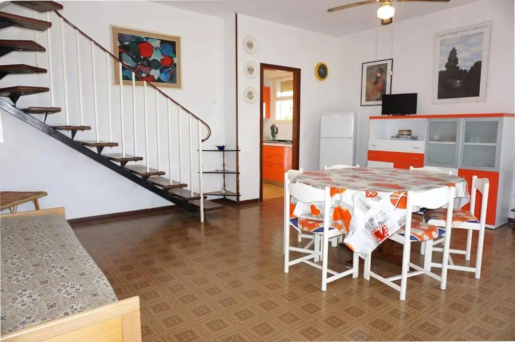 Spacious Villa With Private Garden and Pool