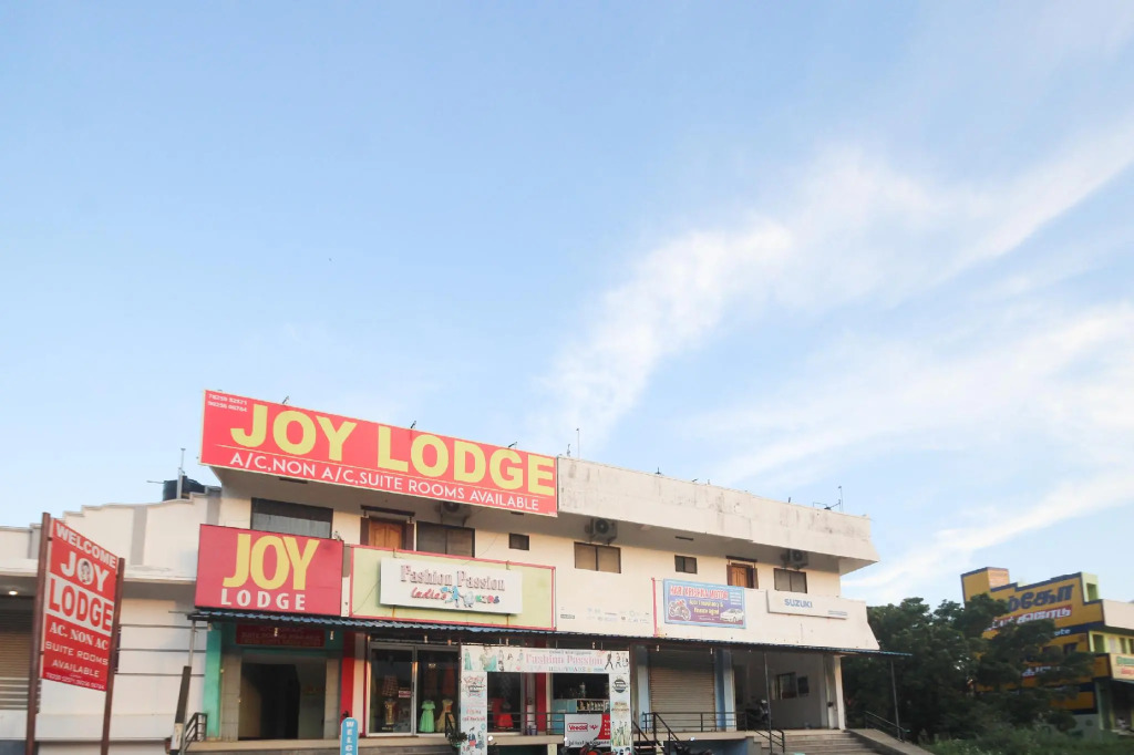 OYO 65015 Joy Lodge