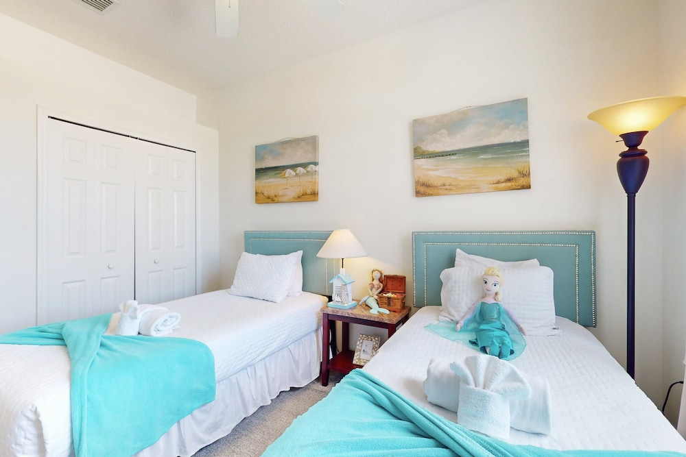 Single-story Home With Private Pool, Wifi, Central AC, WD and Full Kitchen