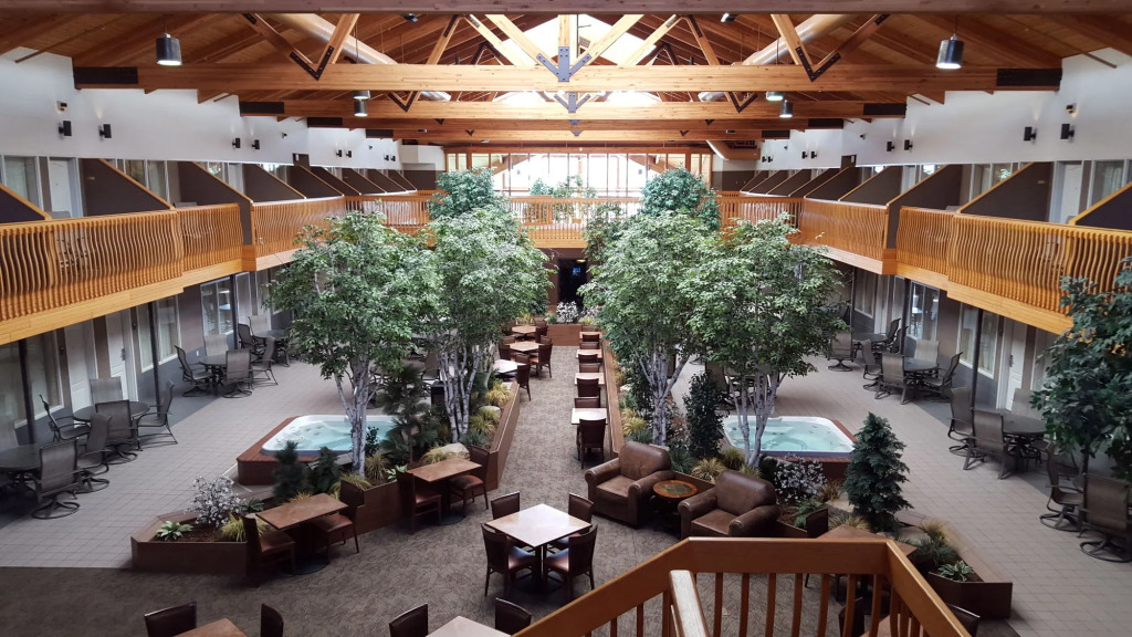 Cmon Inn & Suites Fargo