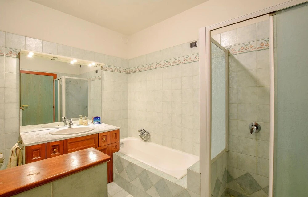 4 Bedroom Amazing Home In Pilzoneiseo