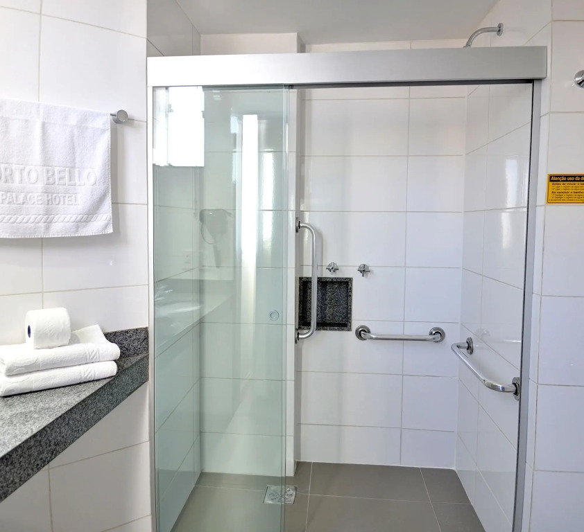 Porto Minas Hotel e Convenções