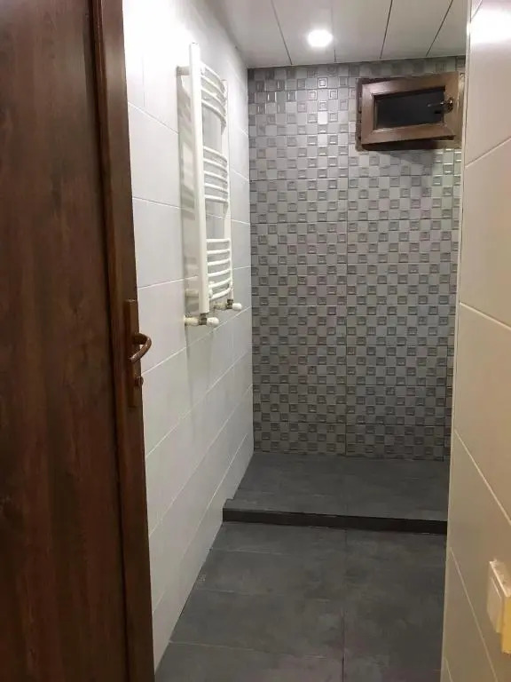 Friendly House