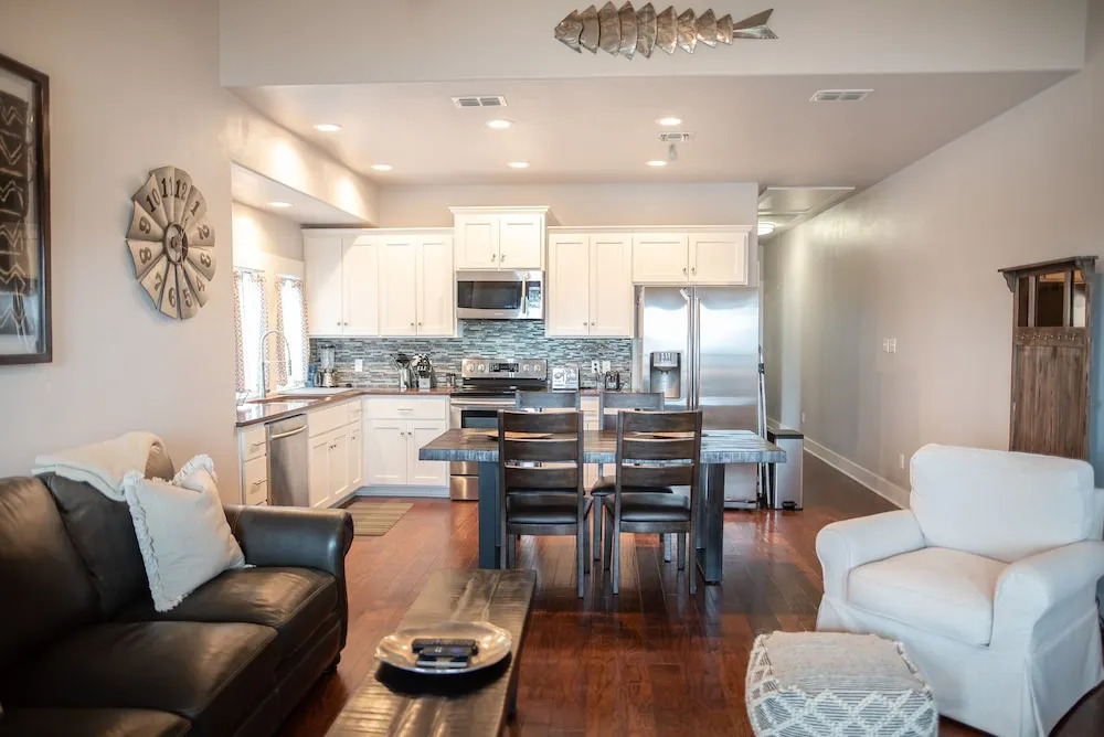 Beach Comber 2 Bedroom Condo