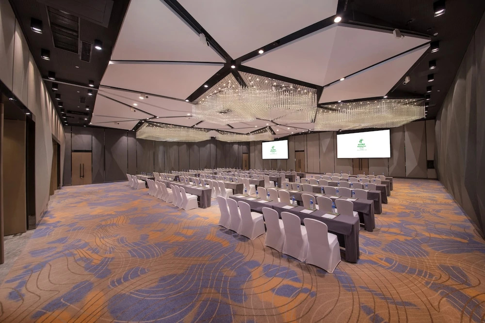 Holiday Inn Hangzhou Airport Zone by IHG