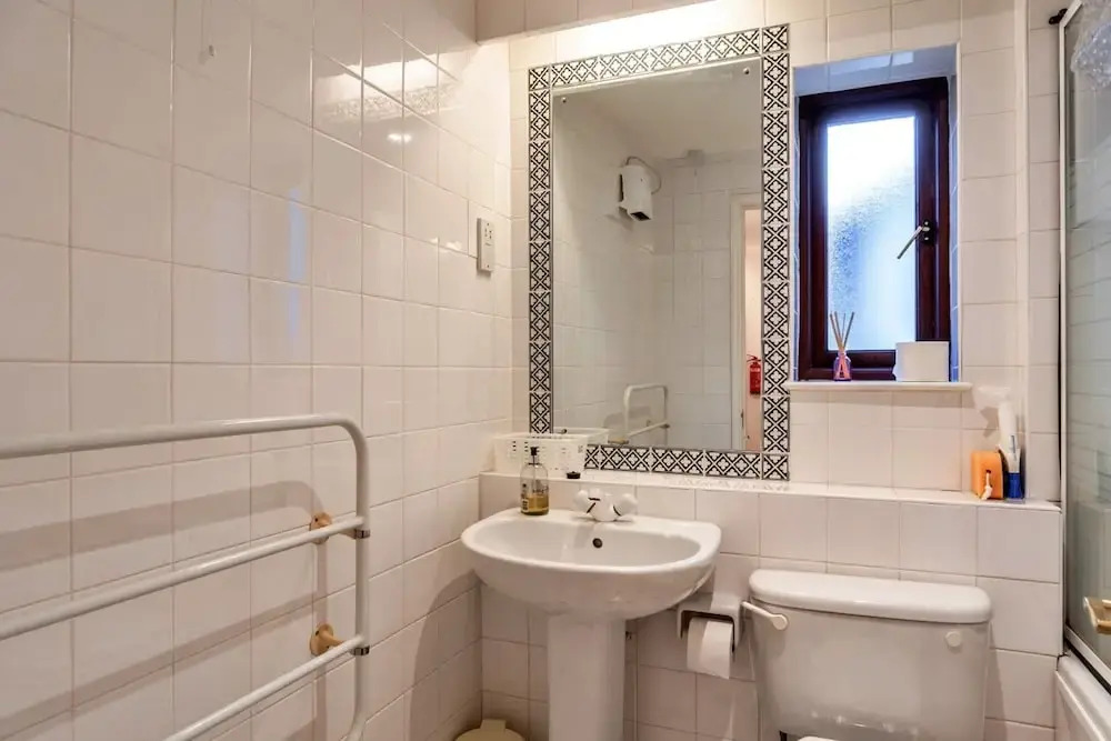 Apartment in Falmouth Near Beaches & Harbour