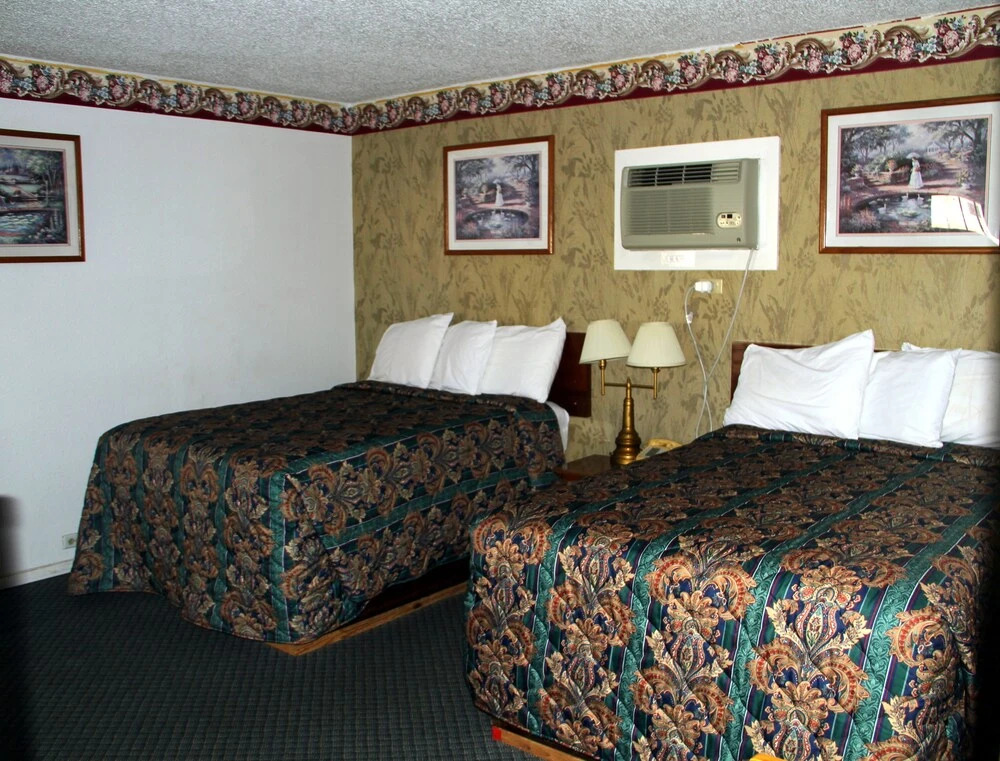 Skyliner Motel