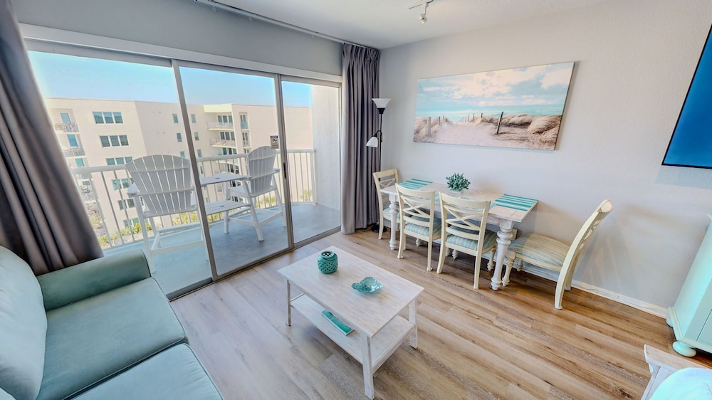 Islander Beach Resort 705 Condo