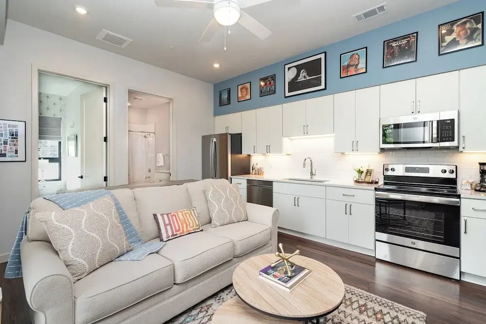 Harmony Outpost-pool & Gym-4 Mins To Broadway