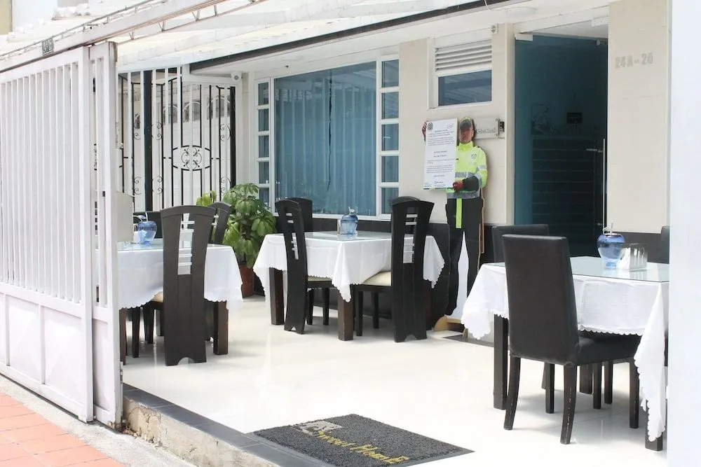 Hotel Sweet Home
