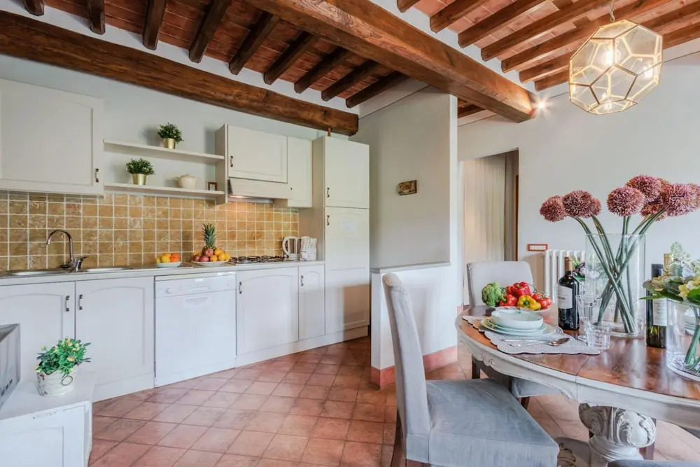 Donato Farmhouse Apartment With Pool