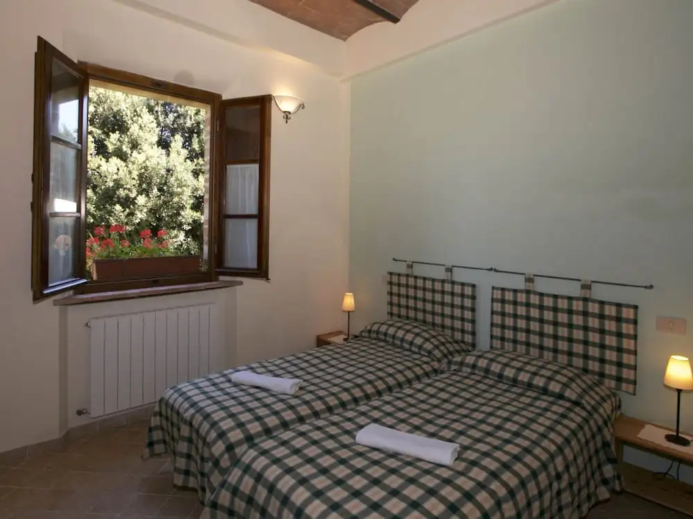 Lovely farmhouse in Tuscany with panoramic view