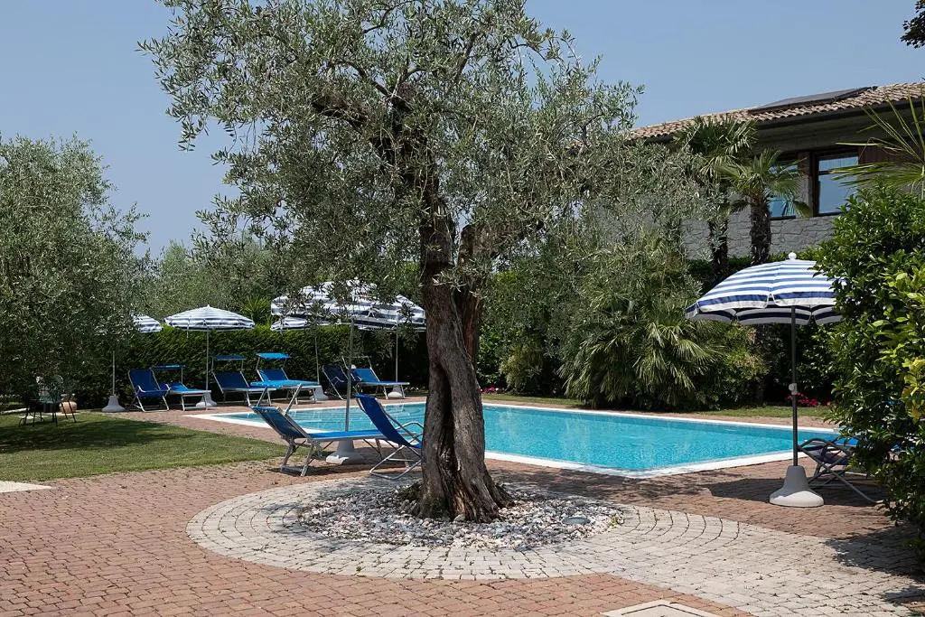 RESIDENCE ALLEGRA - Regarda Travel