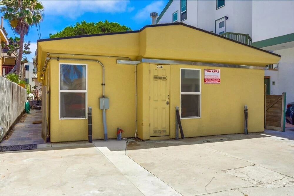 Beach & Bay - 3 Br Home