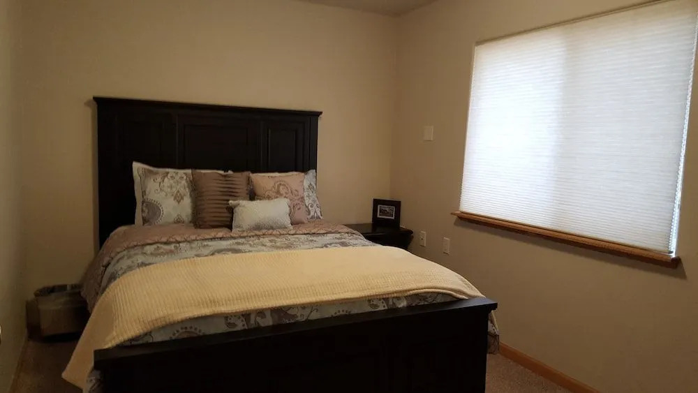 Pet Friendly,close to Heavenly With Hot Tub