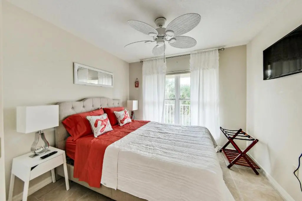 Oasis by the Sea Beach Front Community - Luxurious Pool Spa Home with Waterfall - Sleeps 10 - Come