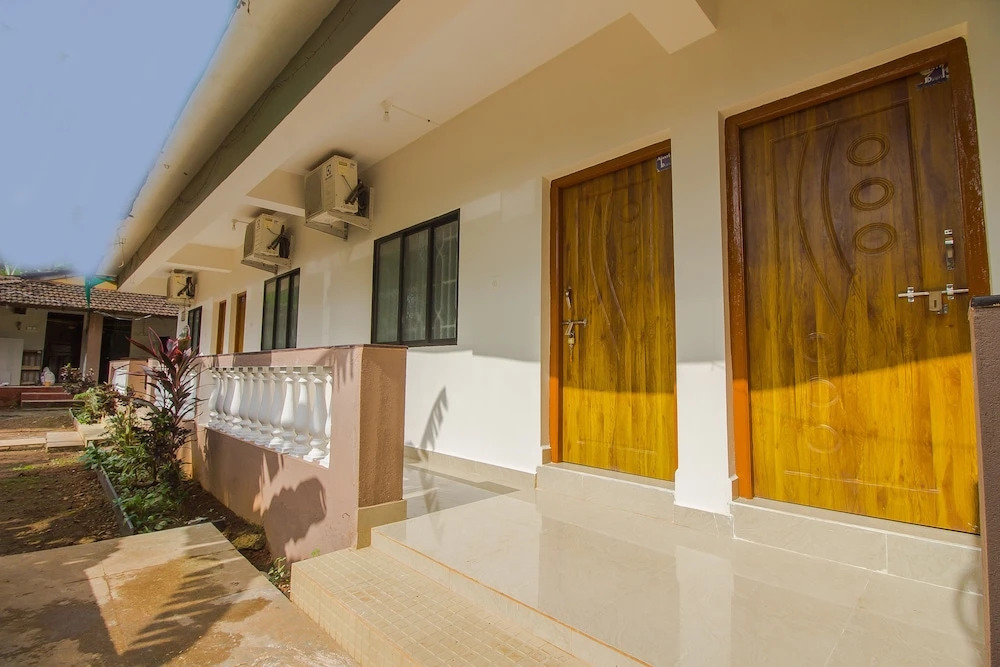 OYO 17244 Home Sunset View Stay Anjuna Beach