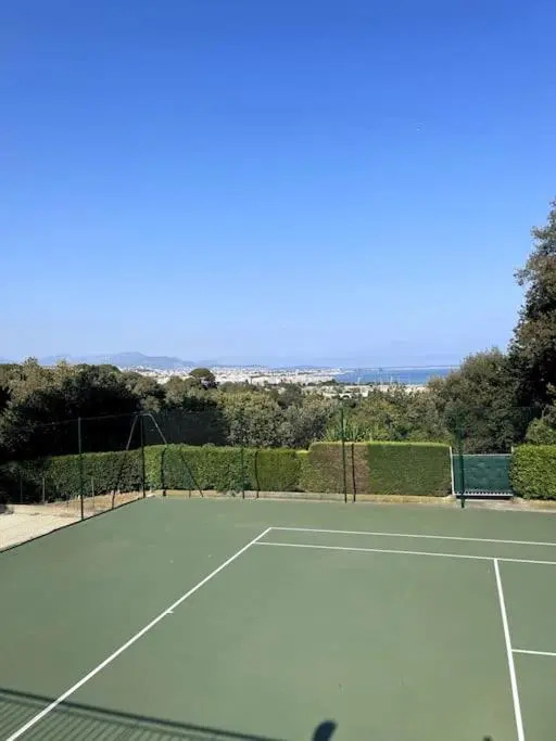 Studio au calme - piscine et tennis - Ideale couple