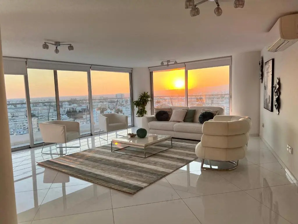 Olympus Penthouse 360 view
