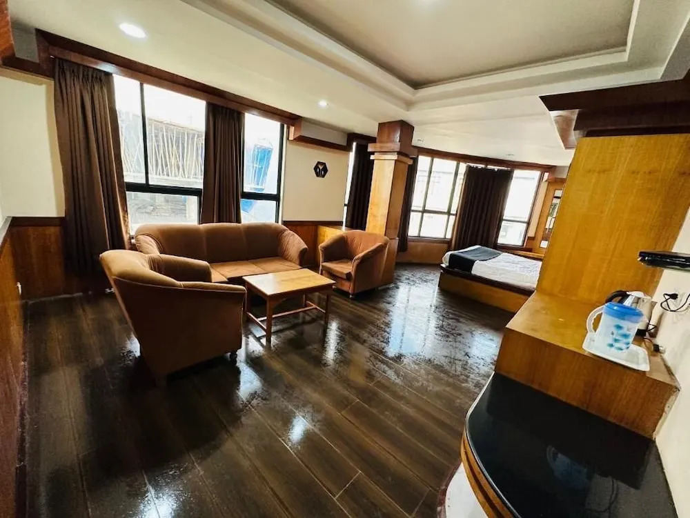 Hotel Gajraj Near M G Marg