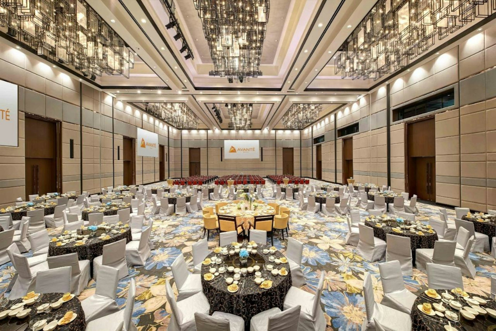 M World Hotel