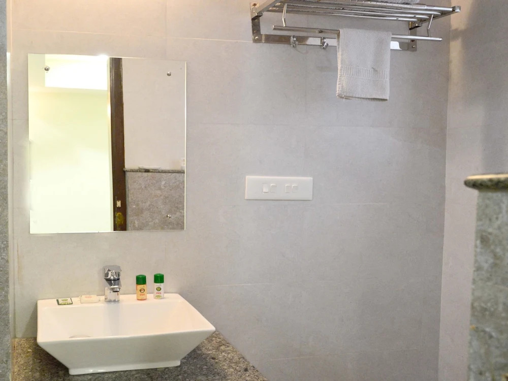 OYO 1746 Hotel RnB Select