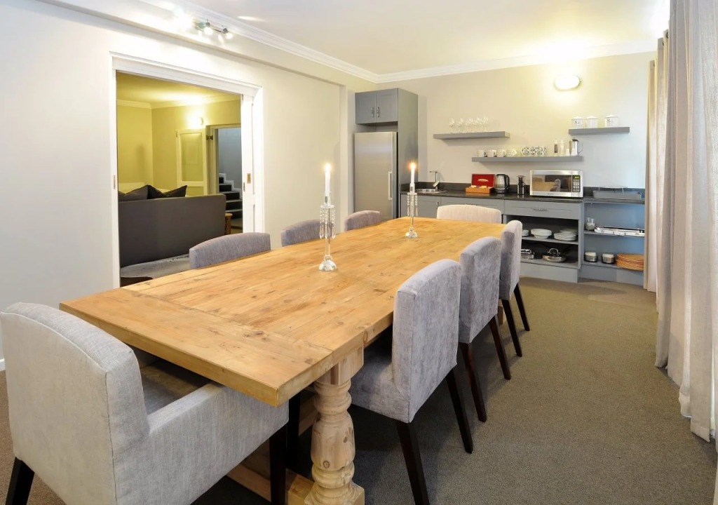 8A Grahamstown by The Oyster Collection