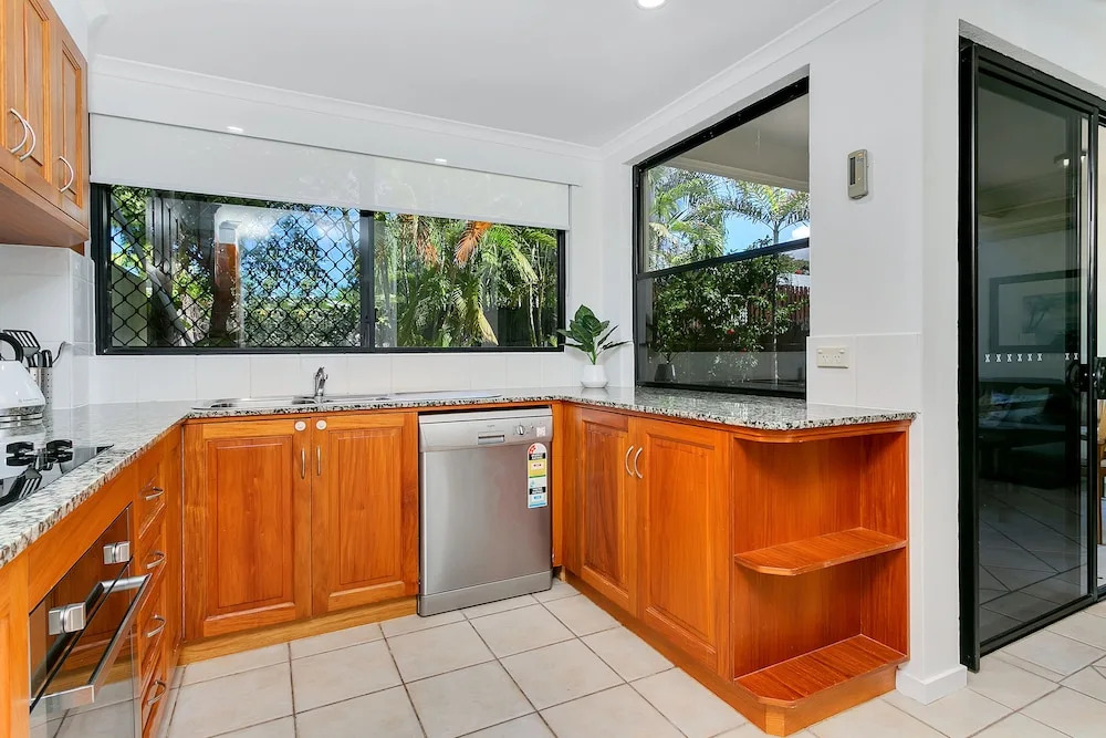 The Reef Retreat Palm Cove