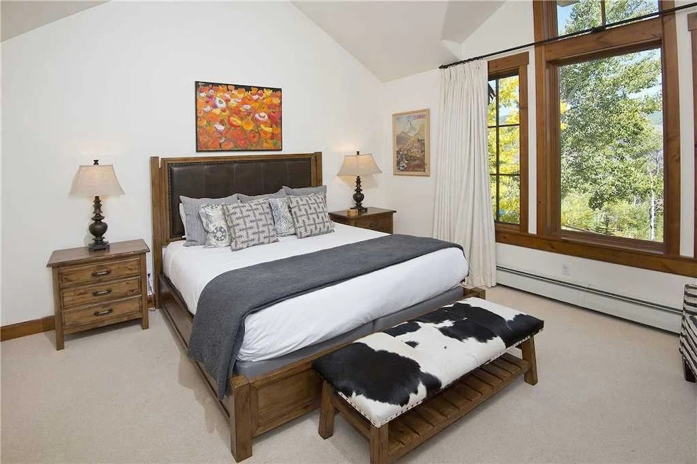 Buckhorn Townhome #9 4 Bedrooms 5 Bathrooms Townhouse